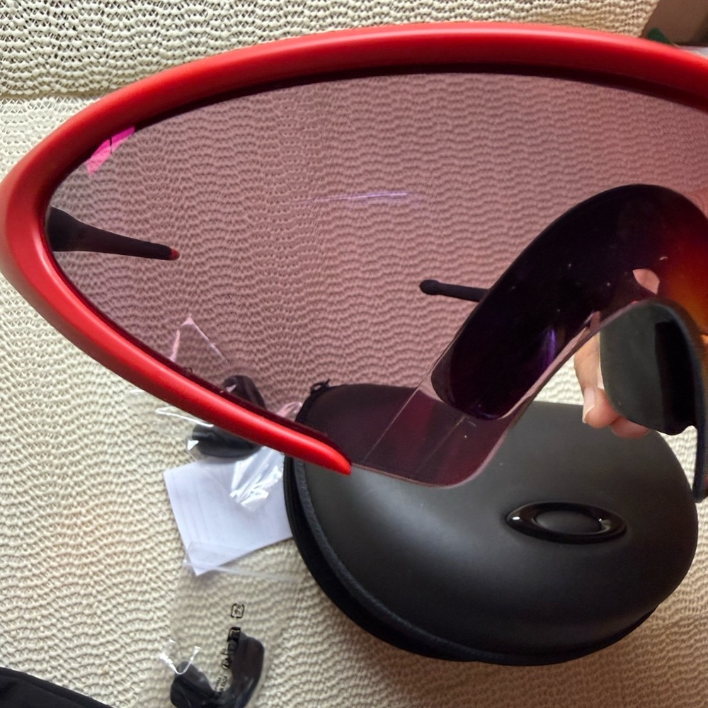Oakley Men’s
009490 -0440 115 2N ELLIPSE Red and Black Sunglasses Set - Picture 9 of 16